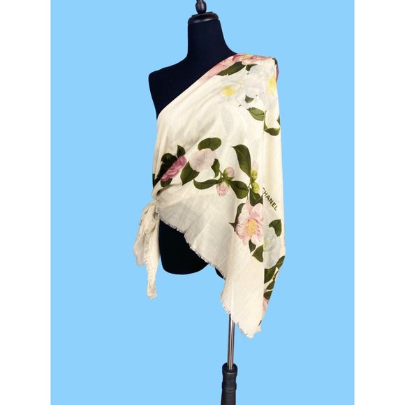 Vintage Chanel Cashmere Silk Camellia Raw Edge Shawl - Picture 5 of 10